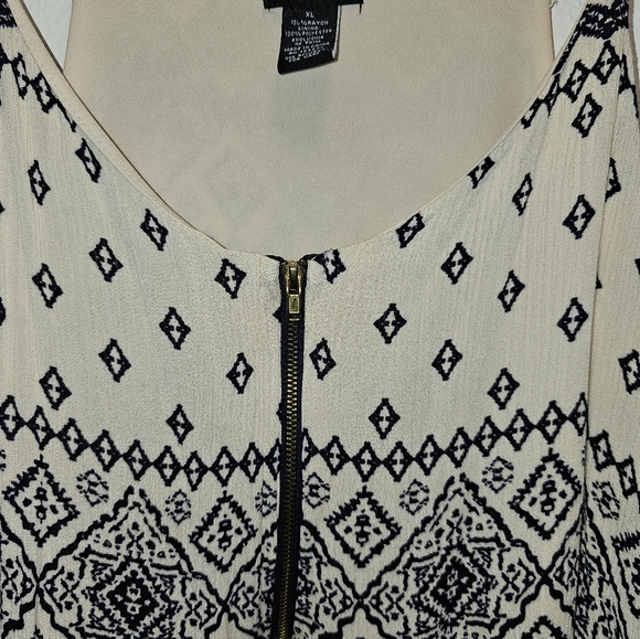 Justify XL tank dress - Picture 2 of 3